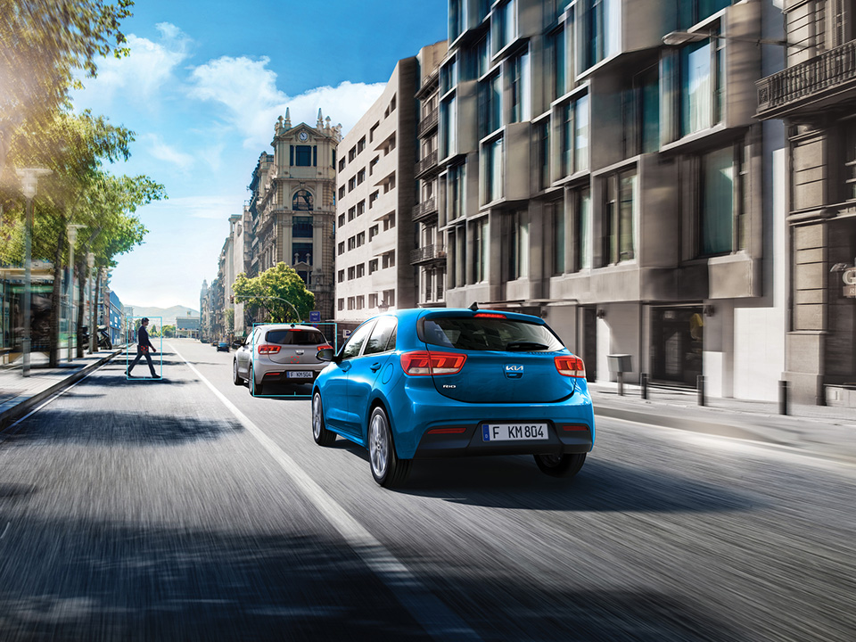 Sistem de fr&acirc;nare autonomă de urgență