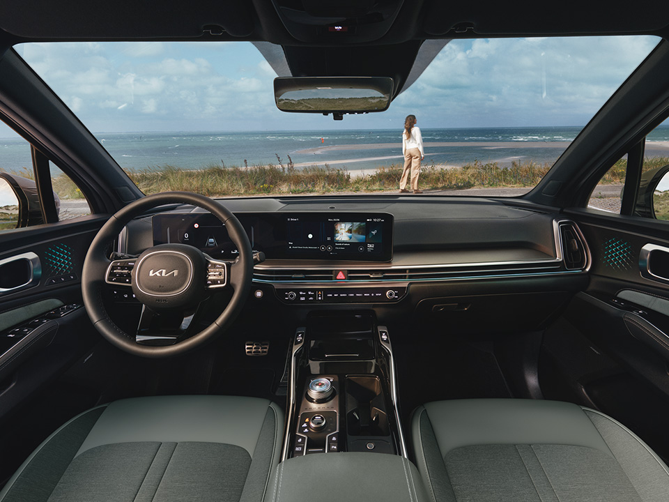 Sistemul de infotainment de 12.3 inch