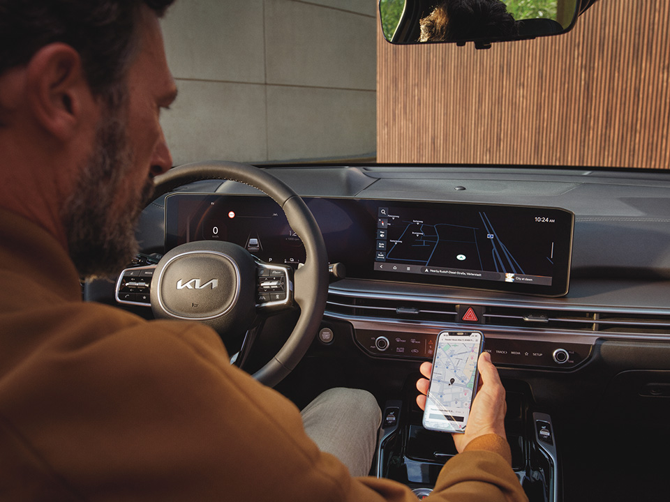 Gamă cuprinzătoare de tehnologii de conectare și siguranță